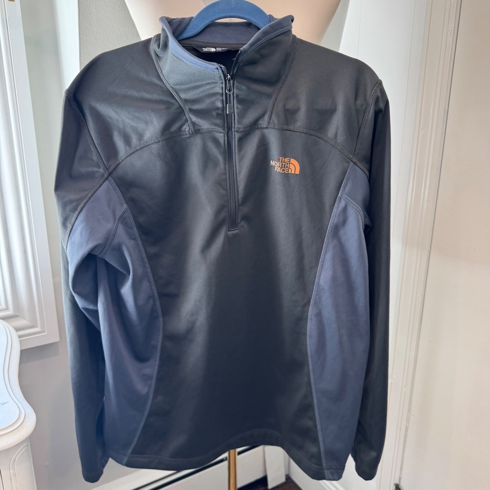 The North Face Gray Quarter Zip Pullover‎ USA Flag Patch Essential | Size M